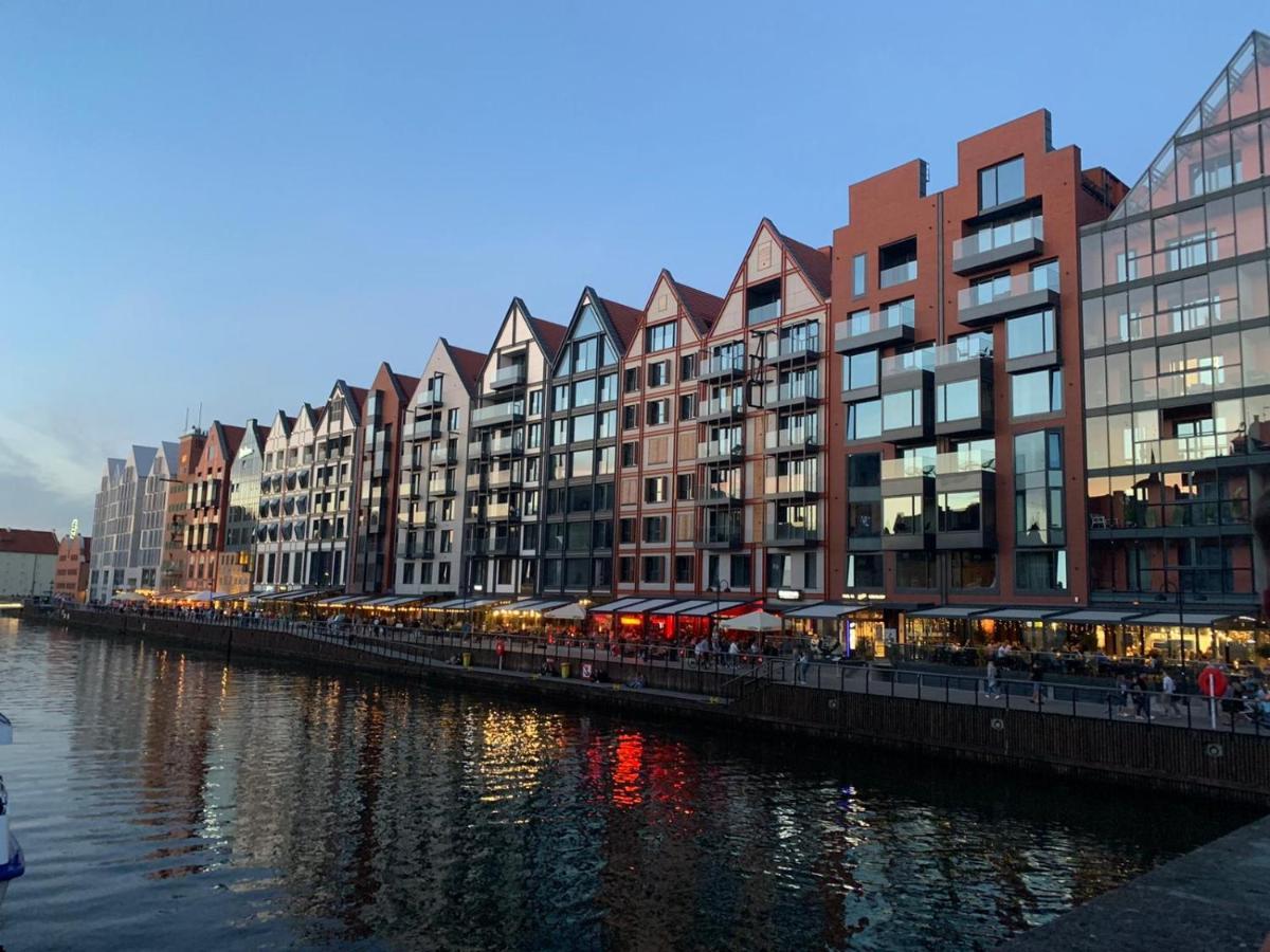Baltic Riviera Apartments - Luxurious Apartment With Patio And River View Gdańsk Kültér fotó