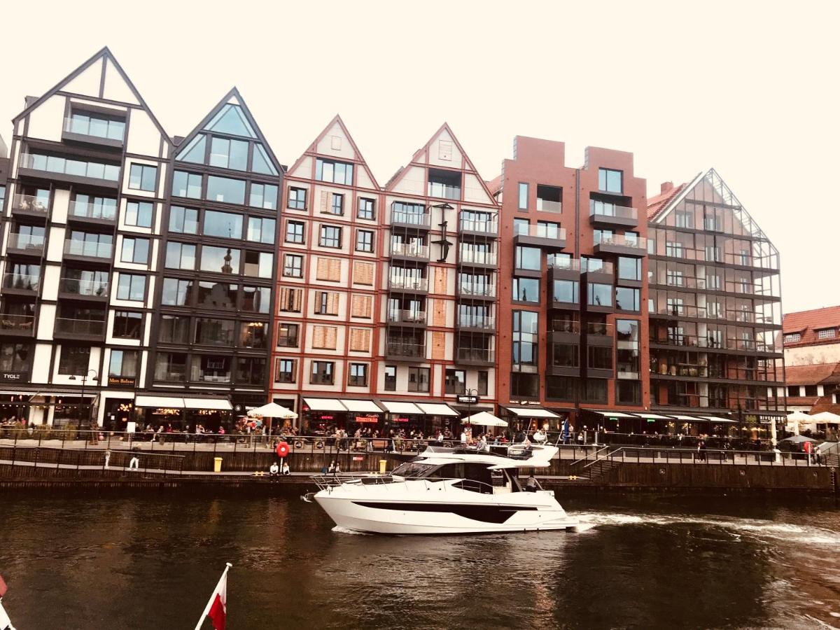 Baltic Riviera Apartments - Luxurious Apartment With Patio And River View Gdańsk Kültér fotó