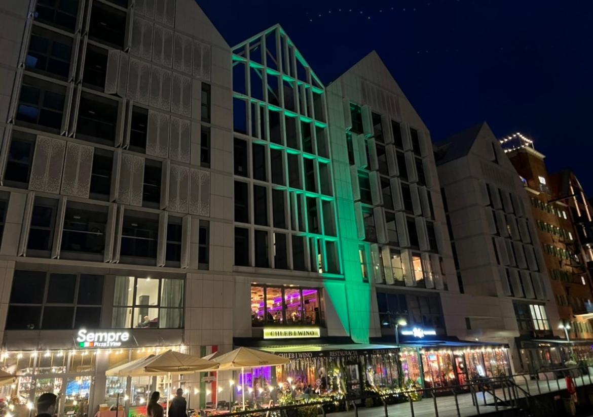 Baltic Riviera Apartments - Luxurious Apartment With Patio And River View Gdańsk Kültér fotó